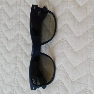 Ray-Ban Wayfarer Sunglasses